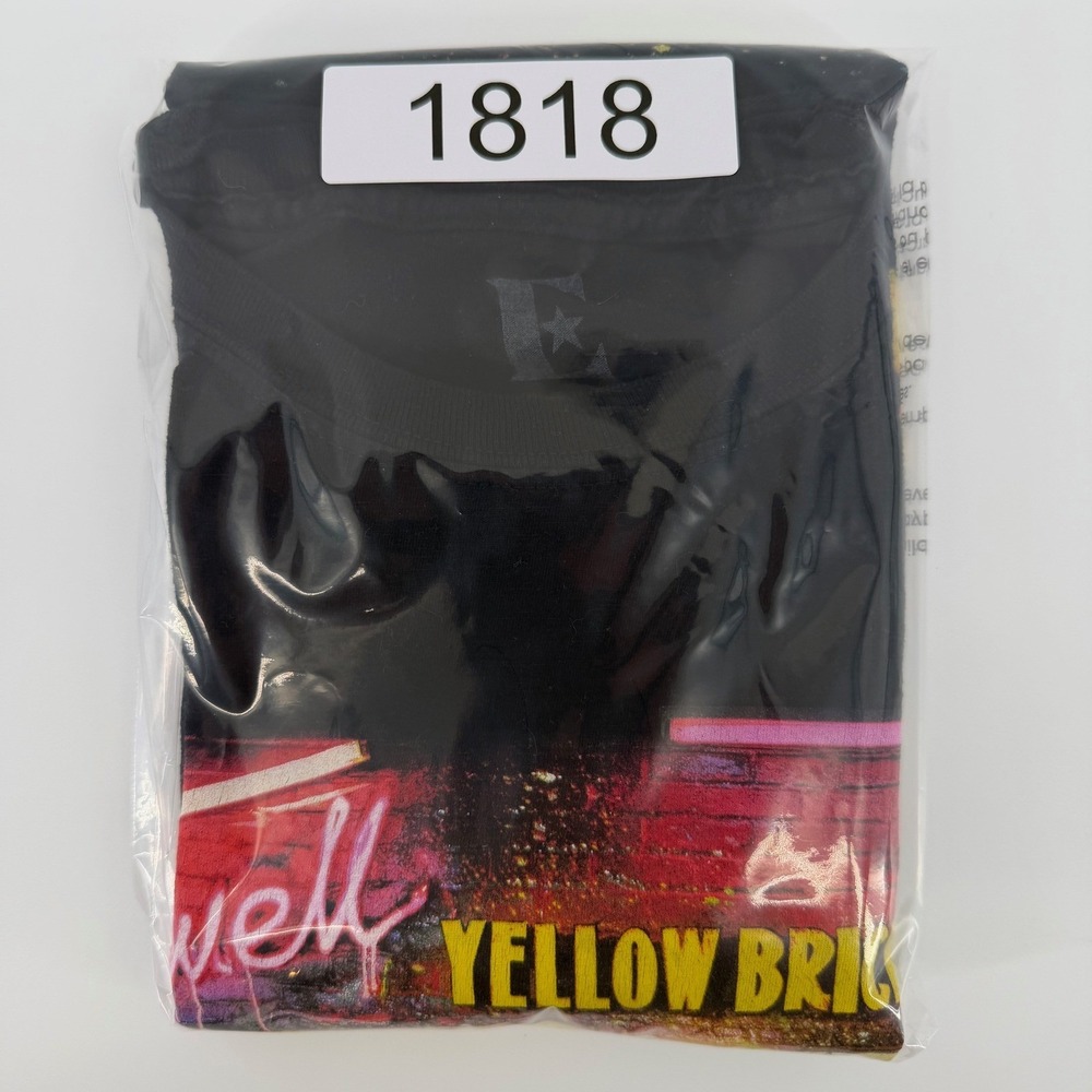 Elton John Graphic T-Shirt Mens M Black Farewell Yellow Brick Road 2018 Tour Tee - Picture 9 of 9